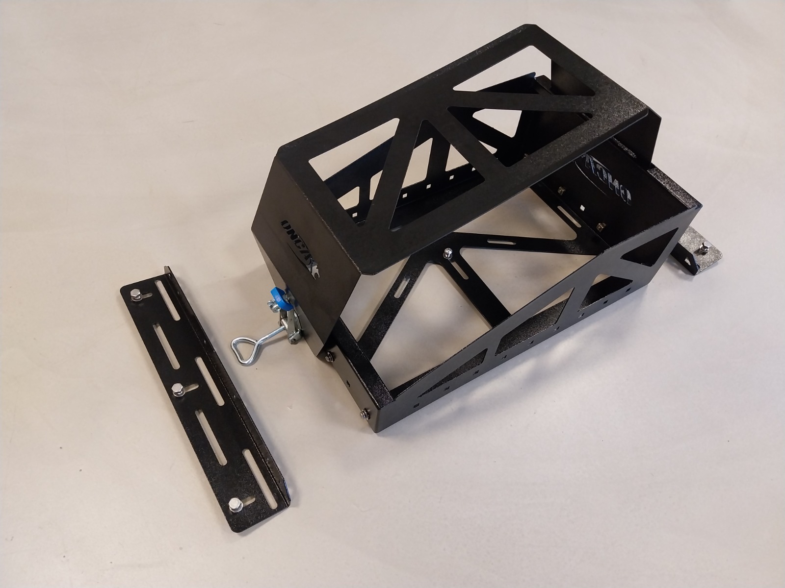 Onca Dakrek Dubbele Jerrycan Houder