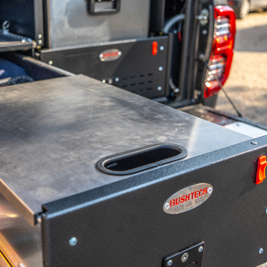 Bushtech RVS Tafelblad Ladesysteem