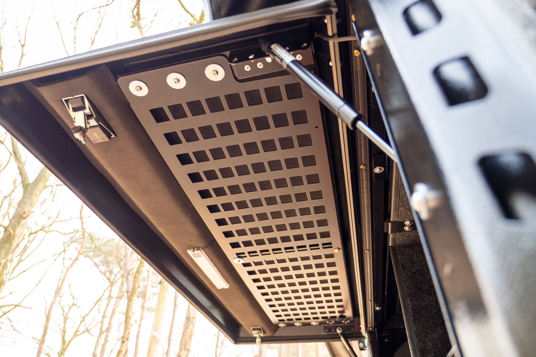 Bushtech Bush Cabin Molly Panelen zijdeuren